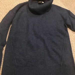 Gap sweater, navy blue